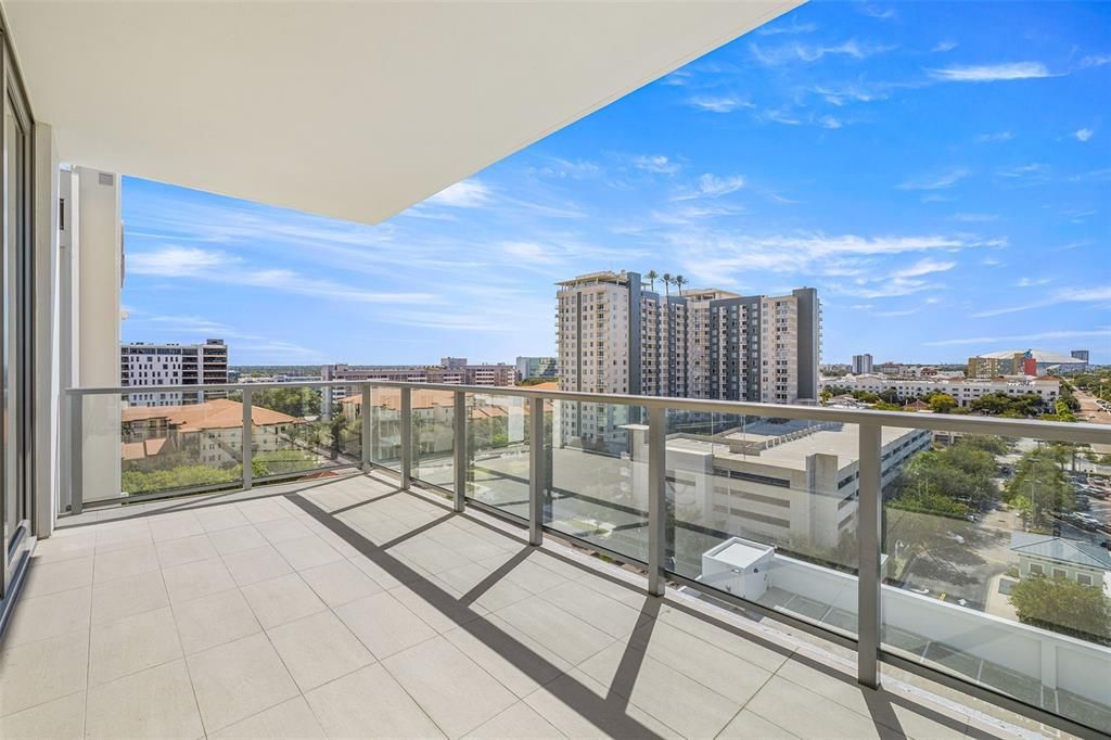 For Sale: $1,390,000 (2 beds, 2 baths, 1667 Square Feet)