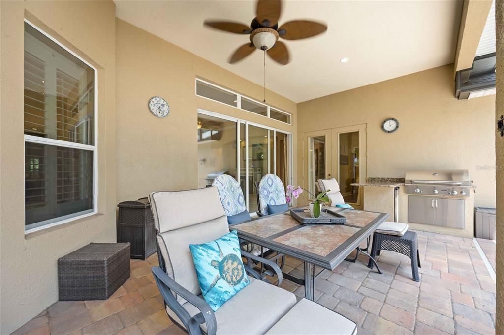 Active With Contract: $597,000 (3 beds, 2 baths, 2177 Square Feet)