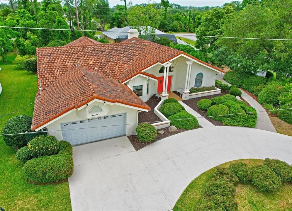 For Sale: $550,000 (3 beds, 2 baths, 2727 Square Feet)