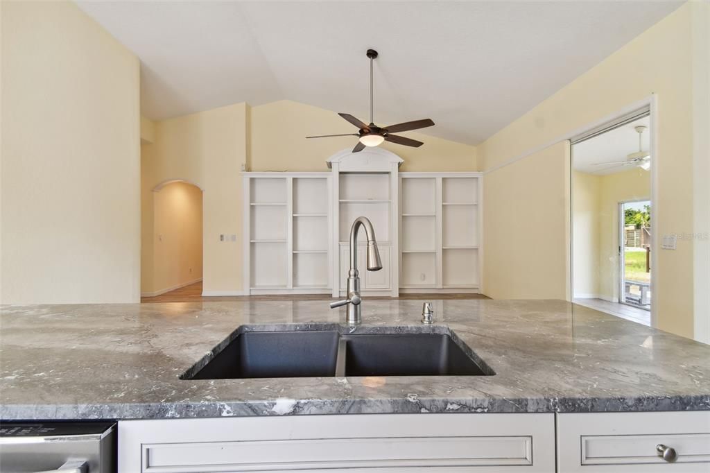 Active With Contract: $433,850 (3 beds, 2 baths, 2030 Square Feet)