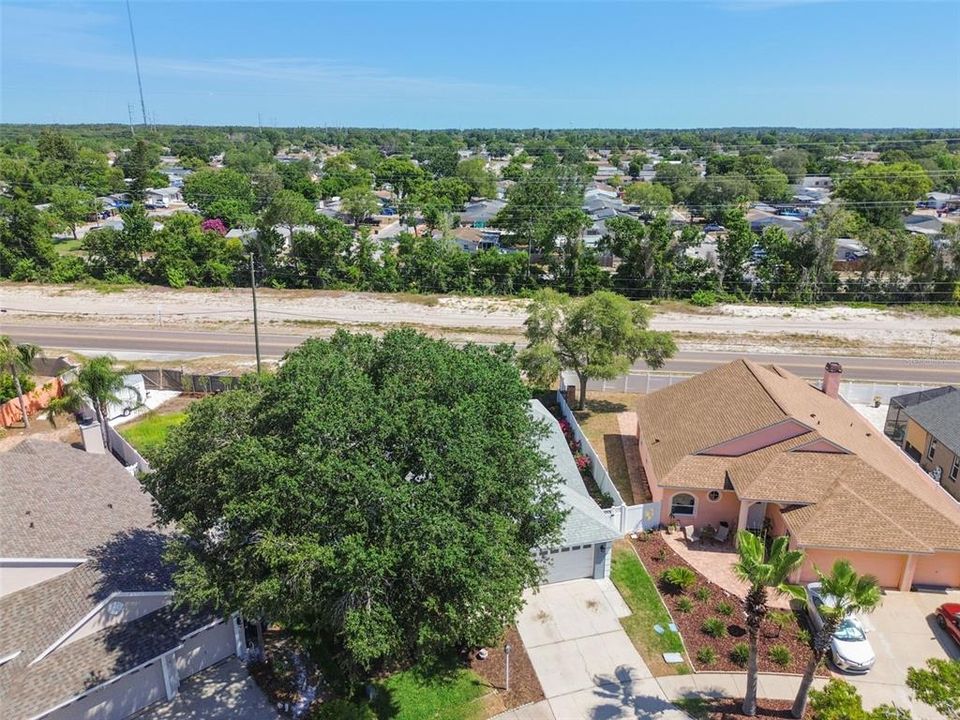 Active With Contract: $433,850 (3 beds, 2 baths, 2030 Square Feet)