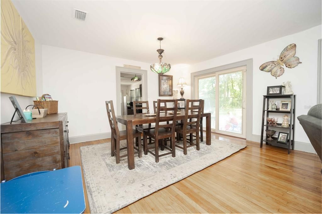 For Sale: $270,750 (3 beds, 2 baths, 1465 Square Feet)