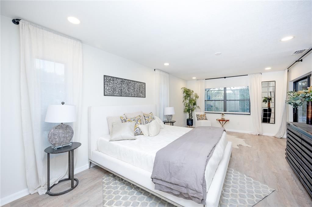 Active With Contract: $629,900 (3 beds, 2 baths, 2136 Square Feet)