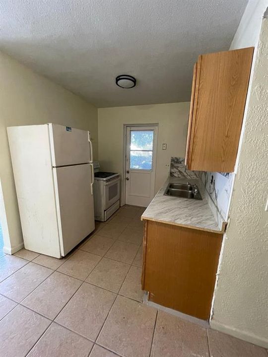 Active With Contract: $325,000 (0 beds, 0 baths, 1626 Square Feet)