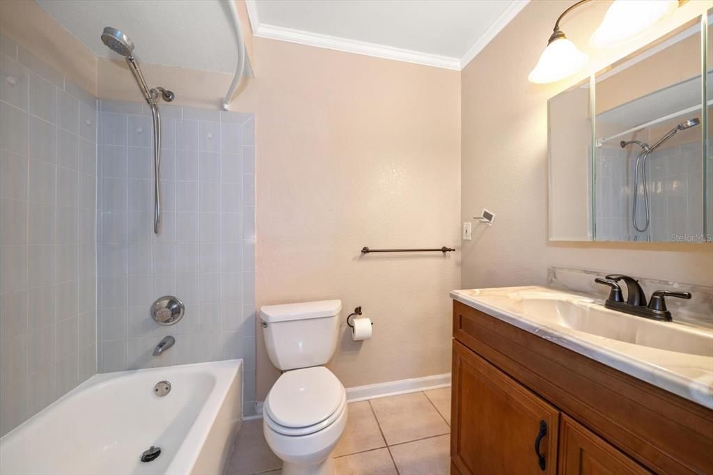 For Sale: $275,000 (3 beds, 2 baths, 1260 Square Feet)