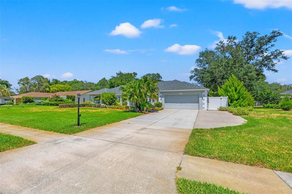 For Sale: $499,500 (3 beds, 2 baths, 2642 Square Feet)