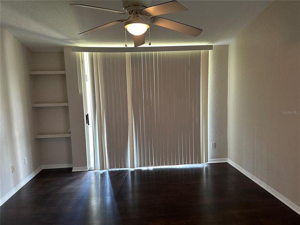 For Rent: $1,400 (1 beds, 1 baths, 558 Square Feet)