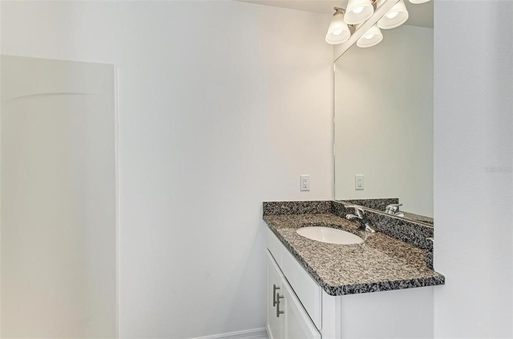 For Sale: $244,900 (2 beds, 2 baths, 1100 Square Feet)