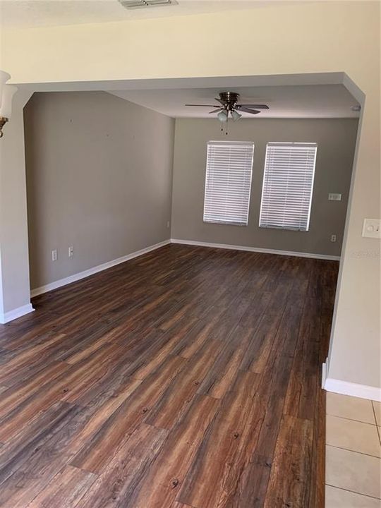 For Rent: $1,875 (2 beds, 1 baths, 1345 Square Feet)