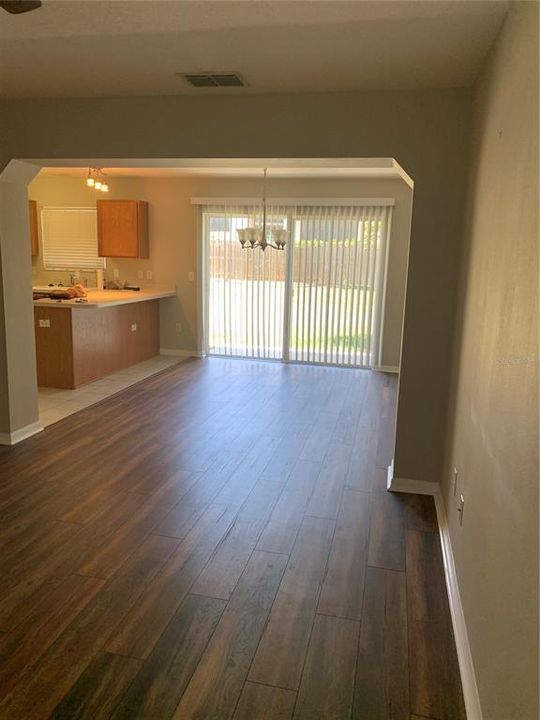 For Rent: $1,875 (2 beds, 1 baths, 1345 Square Feet)