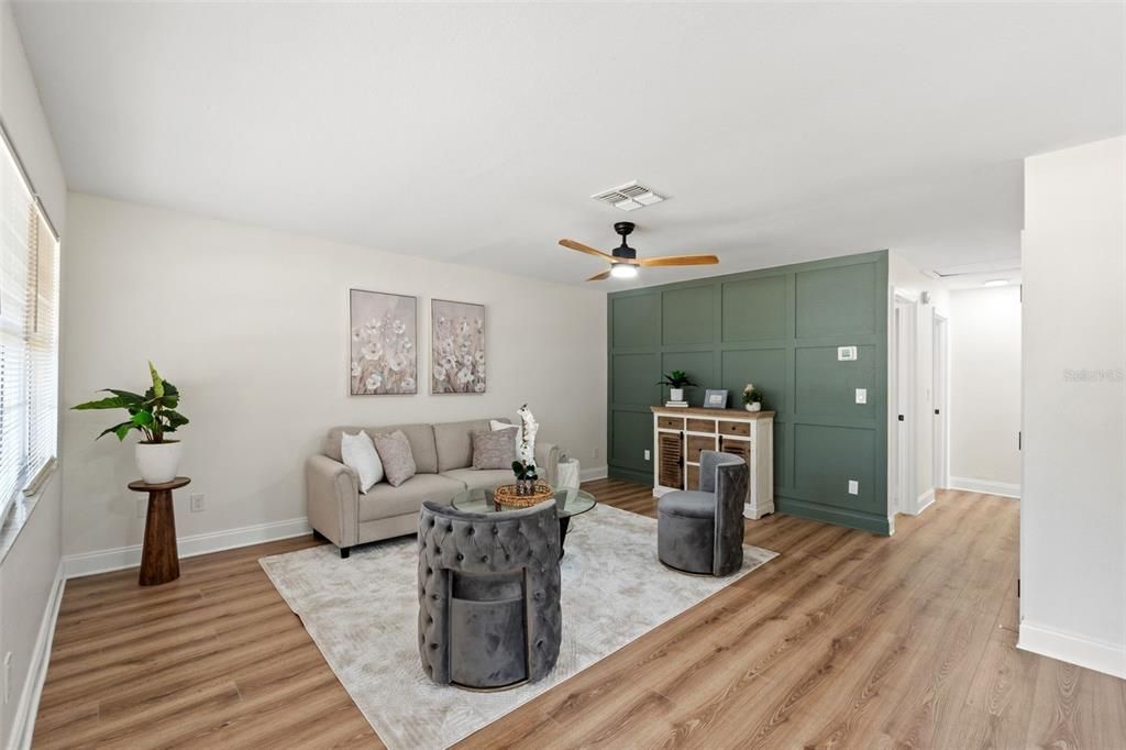 Active With Contract: $338,900 (2 beds, 2 baths, 1092 Square Feet)