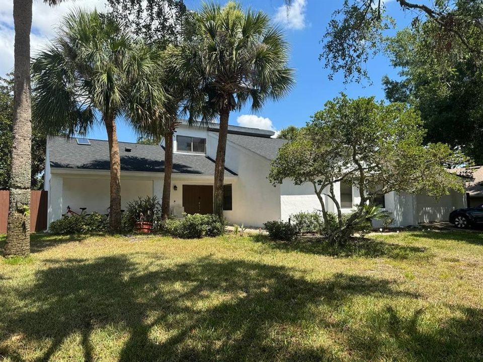 Active With Contract: $3,500 (4 beds, 2 baths, 2535 Square Feet)