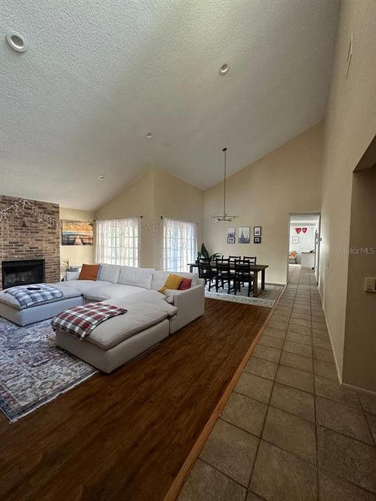 Active With Contract: $3,500 (4 beds, 2 baths, 2535 Square Feet)