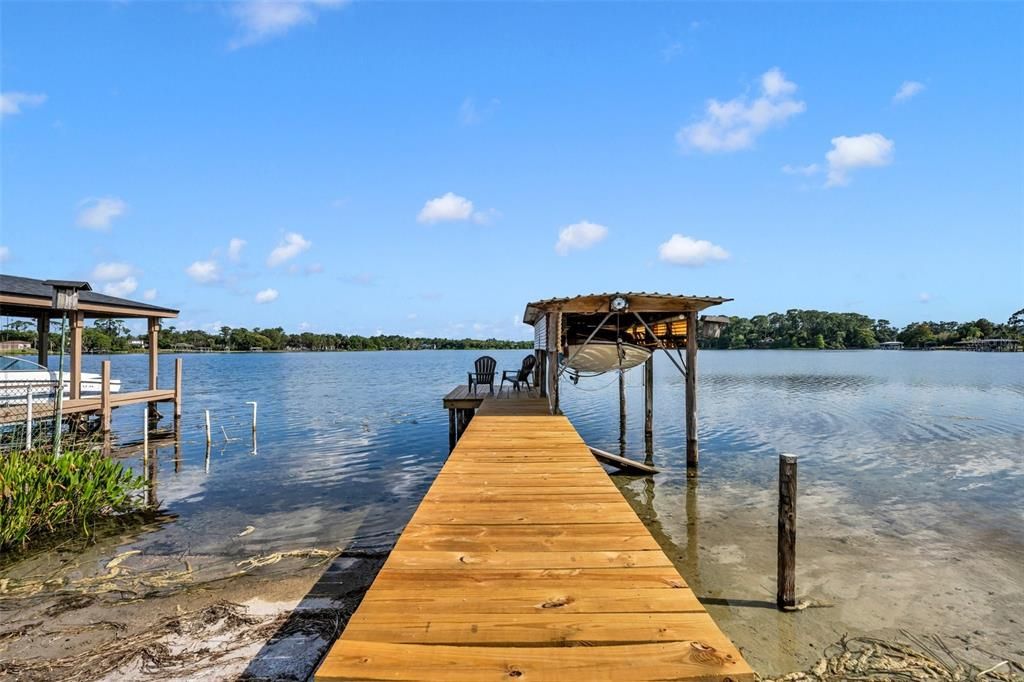 For Sale: $1,299,999 (3 beds, 2 baths, 2100 Square Feet)