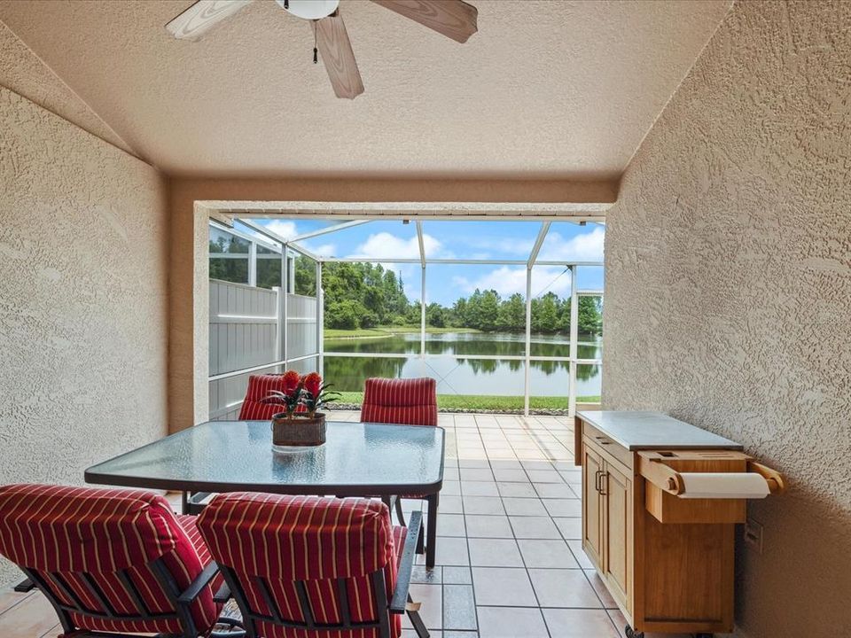 Oversized screened and covered lanai