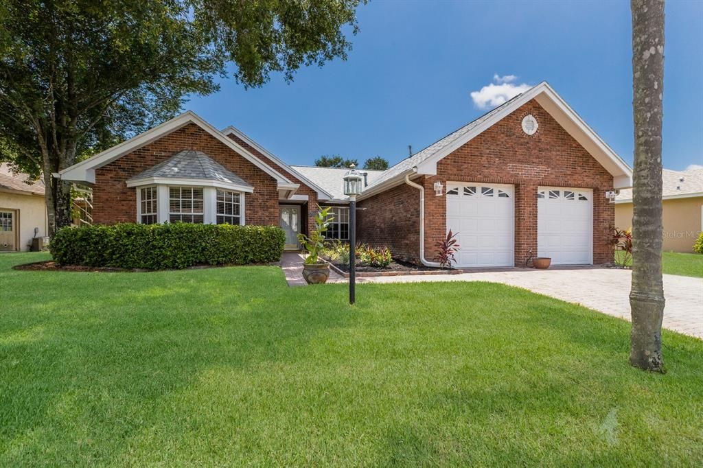 For Sale: $579,000 (3 beds, 3 baths, 1800 Square Feet)