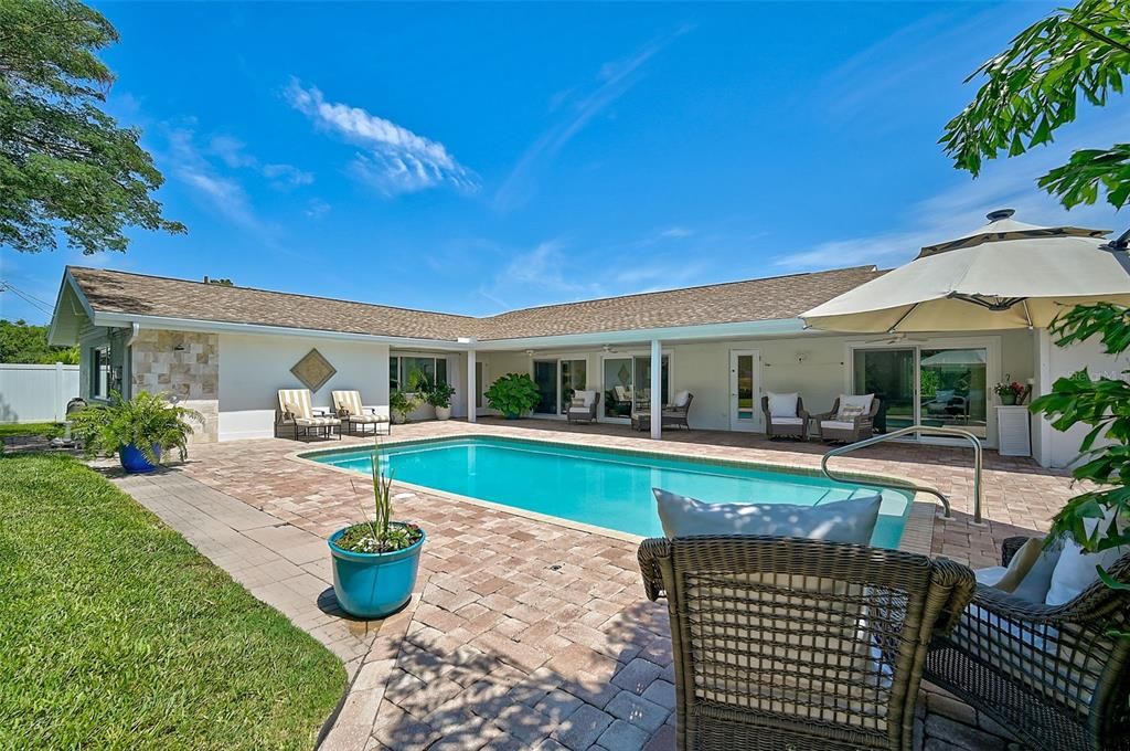 Fabulous Pool & Outdoor Space