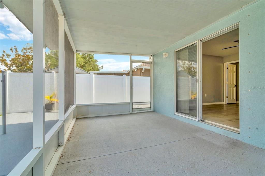 Active With Contract: $349,900 (3 beds, 2 baths, 1158 Square Feet)