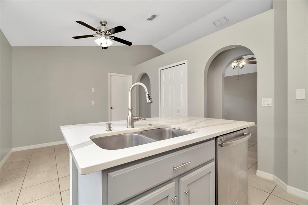 Active With Contract: $349,900 (3 beds, 2 baths, 1158 Square Feet)