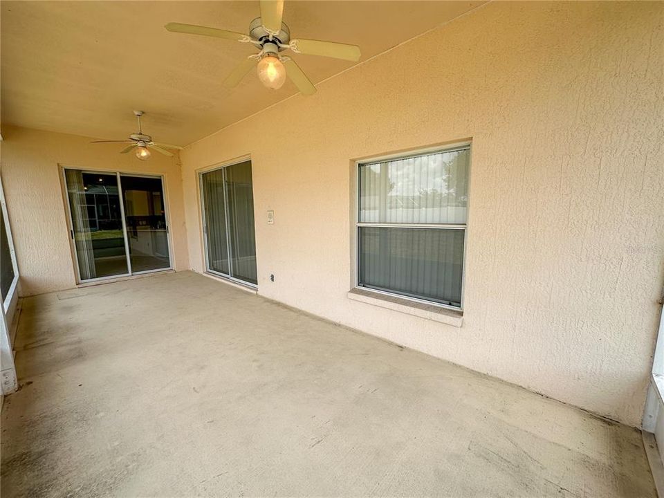 For Sale: $325,000 (3 beds, 2 baths, 2040 Square Feet)