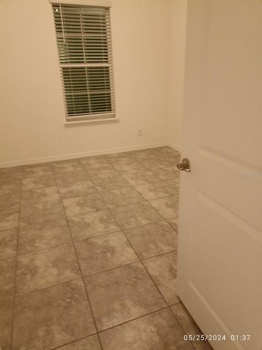 For Rent: $3,245 (3 beds, 2 baths, 1904 Square Feet)