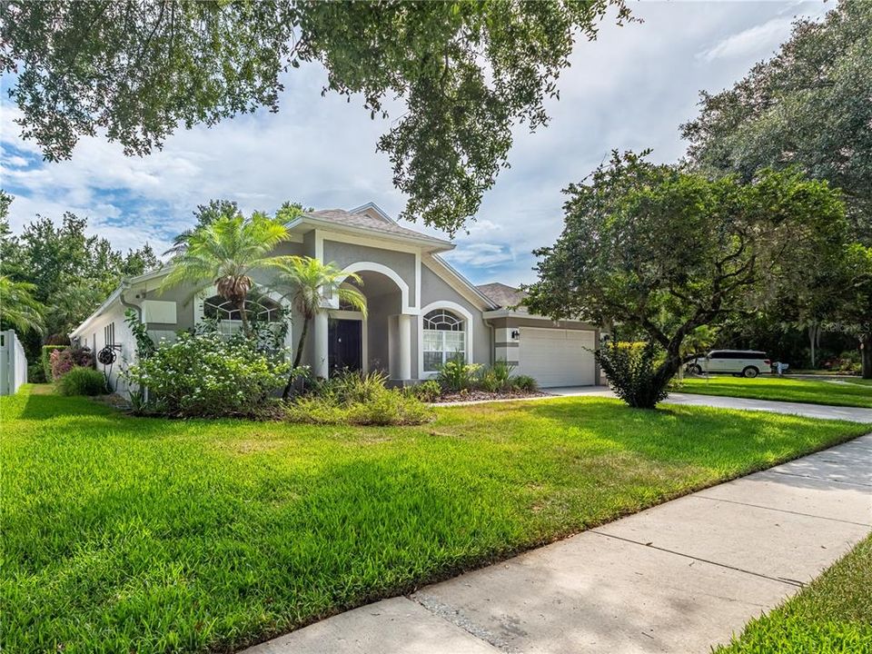 Active With Contract: $650,000 (4 beds, 3 baths, 2667 Square Feet)