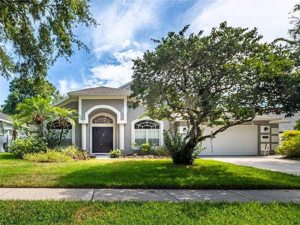 Active With Contract: $650,000 (4 beds, 3 baths, 2667 Square Feet)