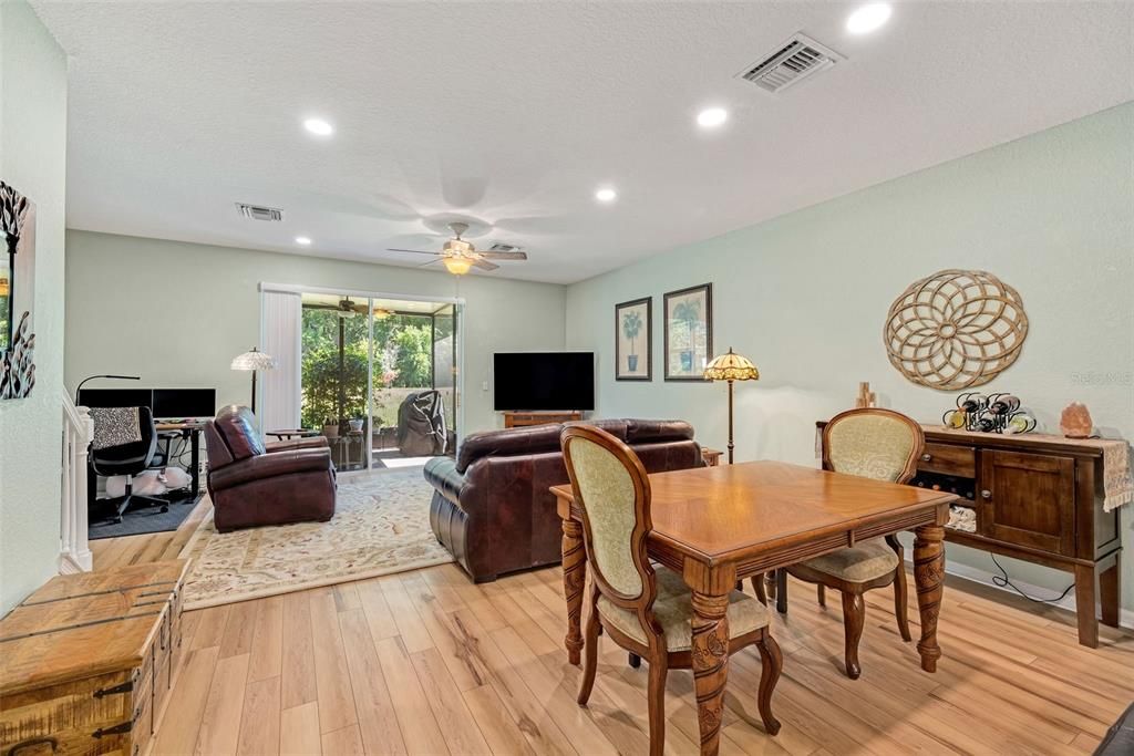 Active With Contract: $387,000 (3 beds, 2 baths, 1608 Square Feet)