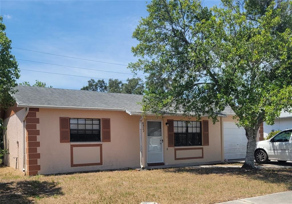 For Sale: $215,000 (3 beds, 1 baths, 1100 Square Feet)