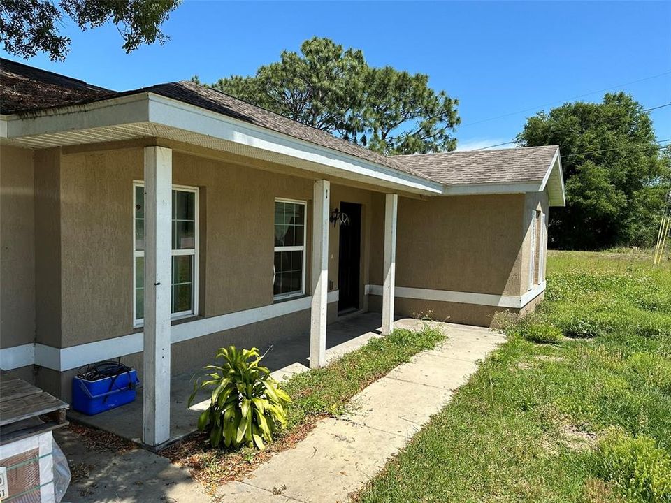 For Rent: $1,699 (3 beds, 2 baths, 1072 Square Feet)