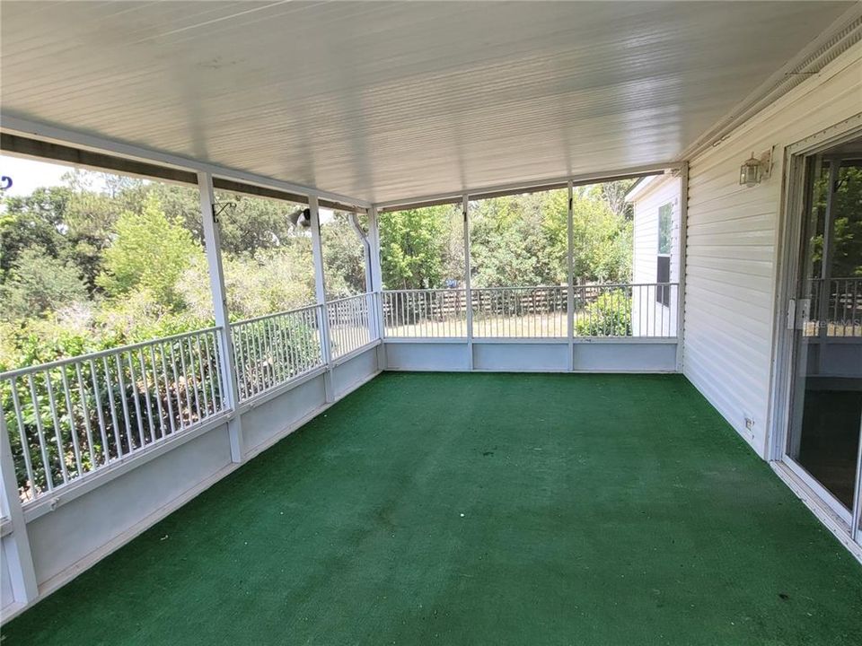 Large Screened Rear Porch