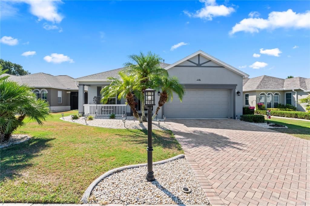 Recently Sold: $389,900 (3 beds, 2 baths, 1750 Square Feet)