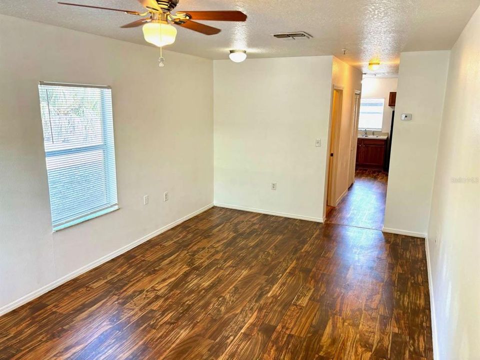 For Sale: $147,500 (2 beds, 2 baths, 920 Square Feet)