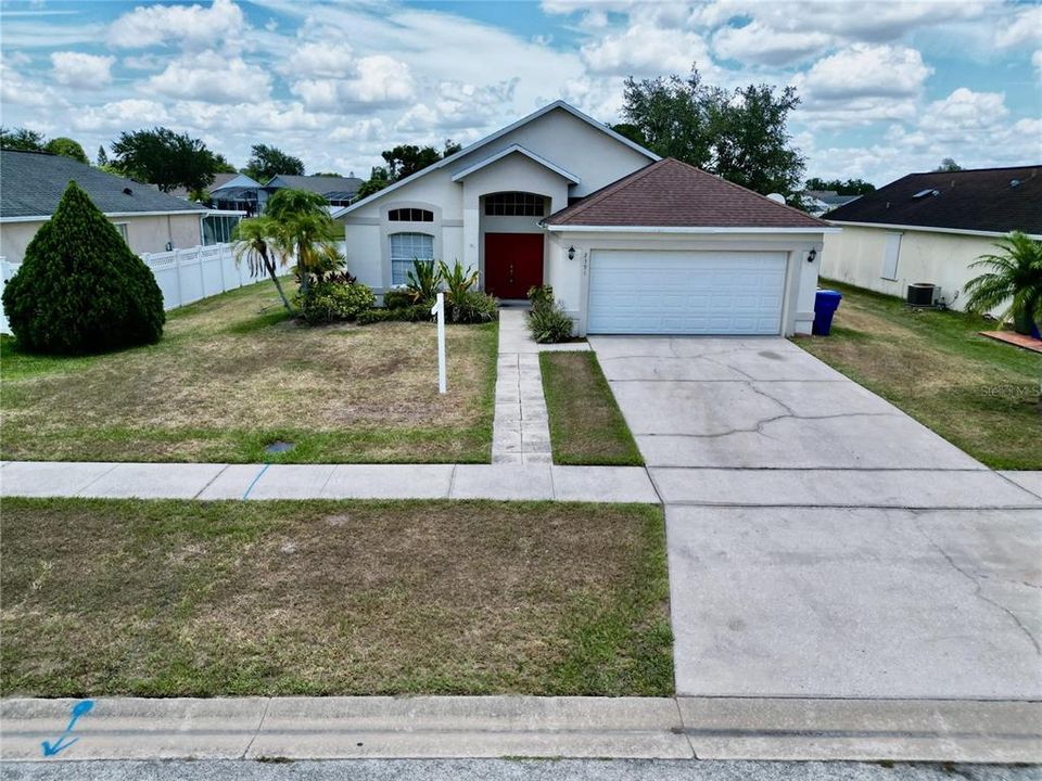 For Sale: $380,000 (3 beds, 2 baths, 1619 Square Feet)