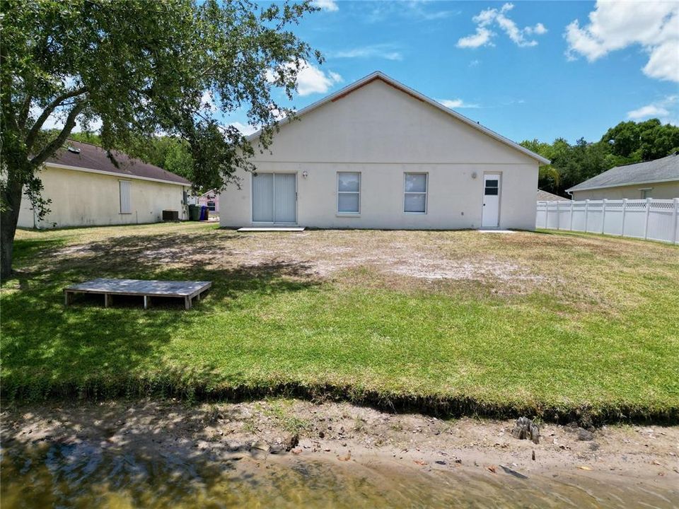 For Sale: $380,000 (3 beds, 2 baths, 1619 Square Feet)