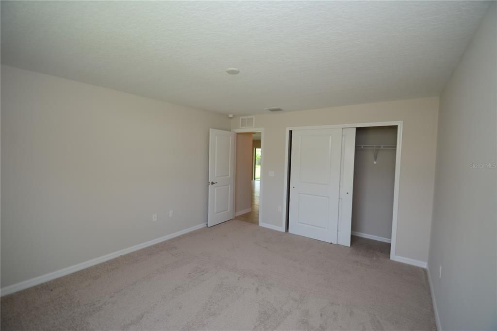 For Rent: $2,200 (3 beds, 2 baths, 1630 Square Feet)