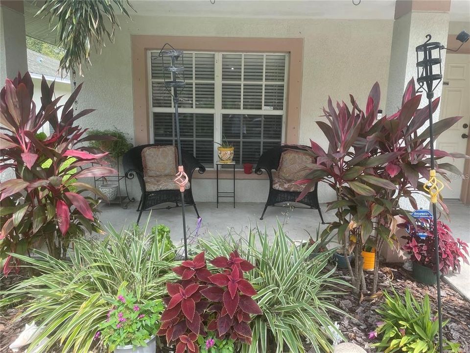 For Rent: $1,950 (3 beds, 2 baths, 1464 Square Feet)