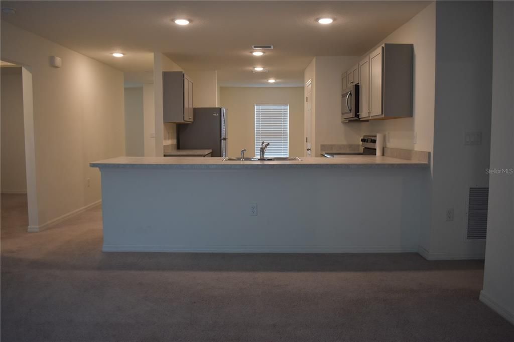 For Rent: $2,300 (3 beds, 2 baths, 1552 Square Feet)