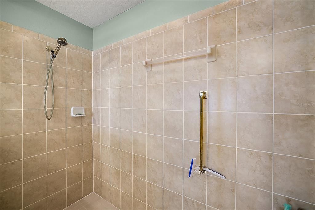 Large Walk In Shower