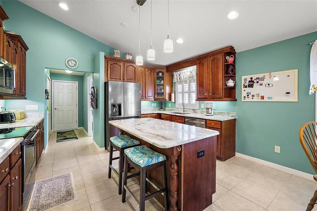 Great Kitchen with an Island.