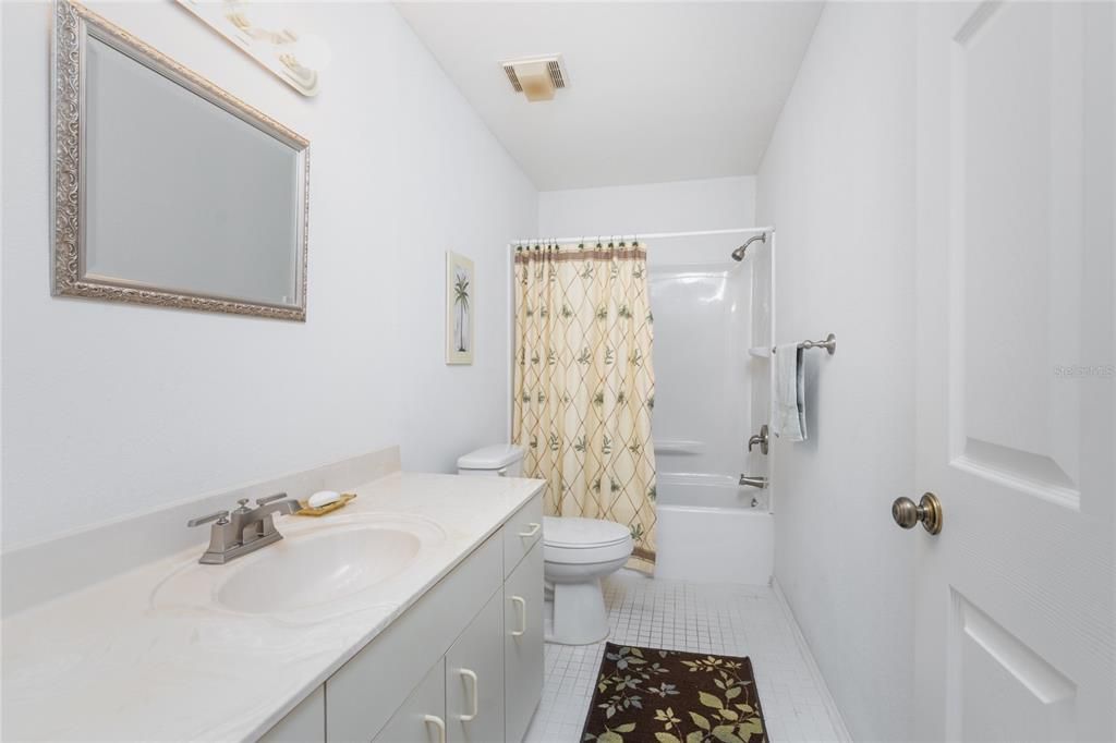 For Sale: $430,000 (2 beds, 2 baths, 1585 Square Feet)