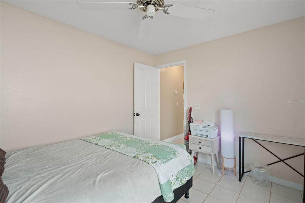 For Sale: $370,000 (3 beds, 2 baths, 1577 Square Feet)