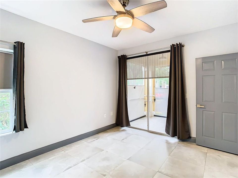 Active With Contract: $229,000 (2 beds, 2 baths, 1063 Square Feet)