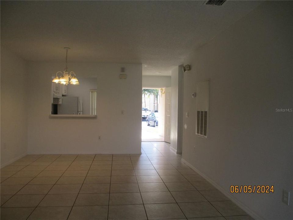 For Rent: $1,750 (2 beds, 2 baths, 1013 Square Feet)