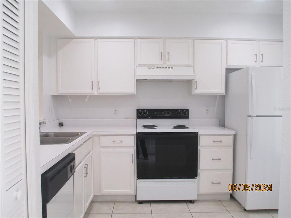 For Rent: $1,750 (2 beds, 2 baths, 1013 Square Feet)