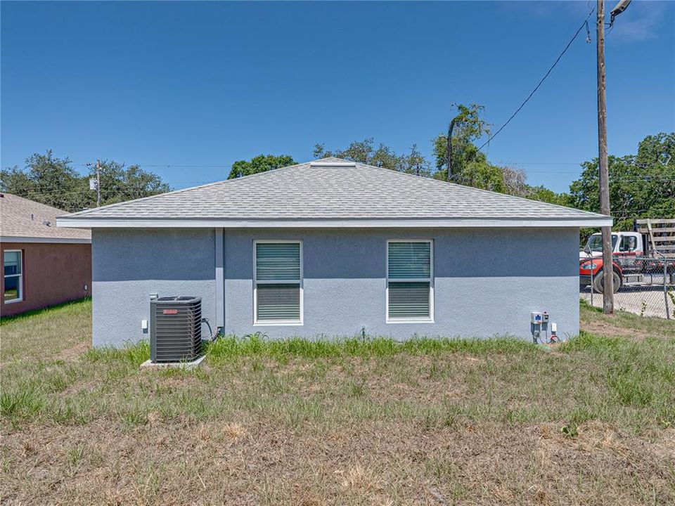 Active With Contract: $274,999 (3 beds, 2 baths, 1338 Square Feet)