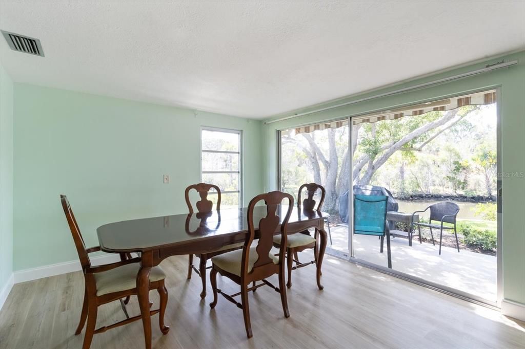 For Sale: $269,000 (2 beds, 2 baths, 1584 Square Feet)