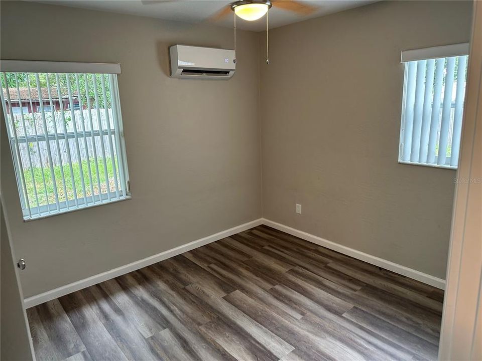 For Rent: $2,620 (3 beds, 1 baths, 1212 Square Feet)