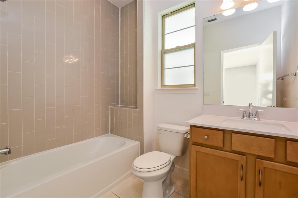 For Rent: $2,055 (3 beds, 2 baths, 1580 Square Feet)