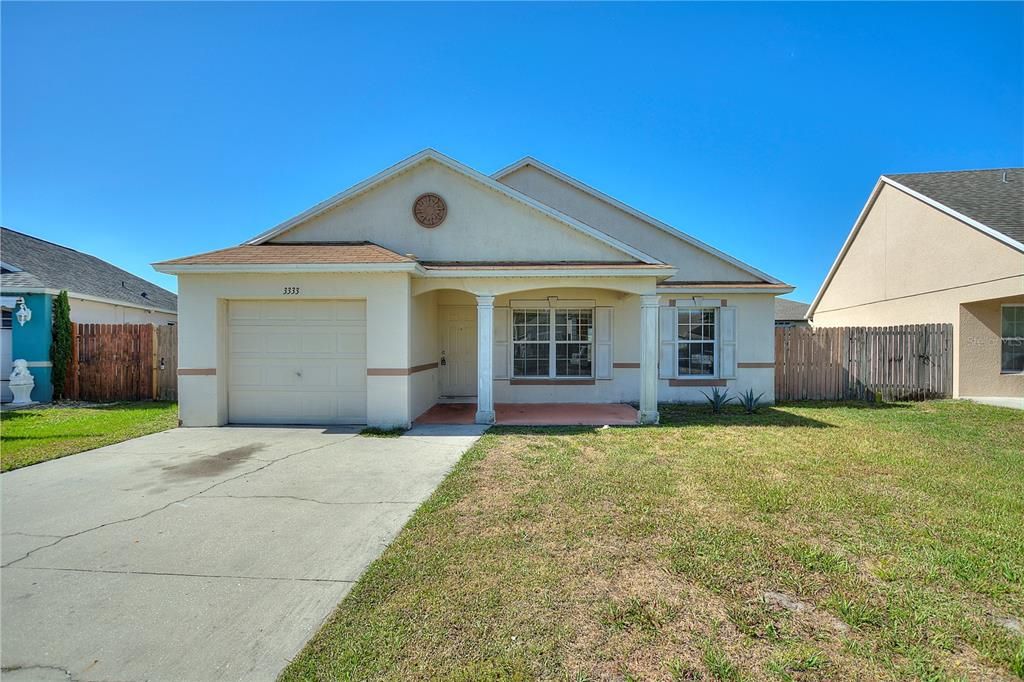 For Sale: $307,900 (3 beds, 2 baths, 1080 Square Feet)